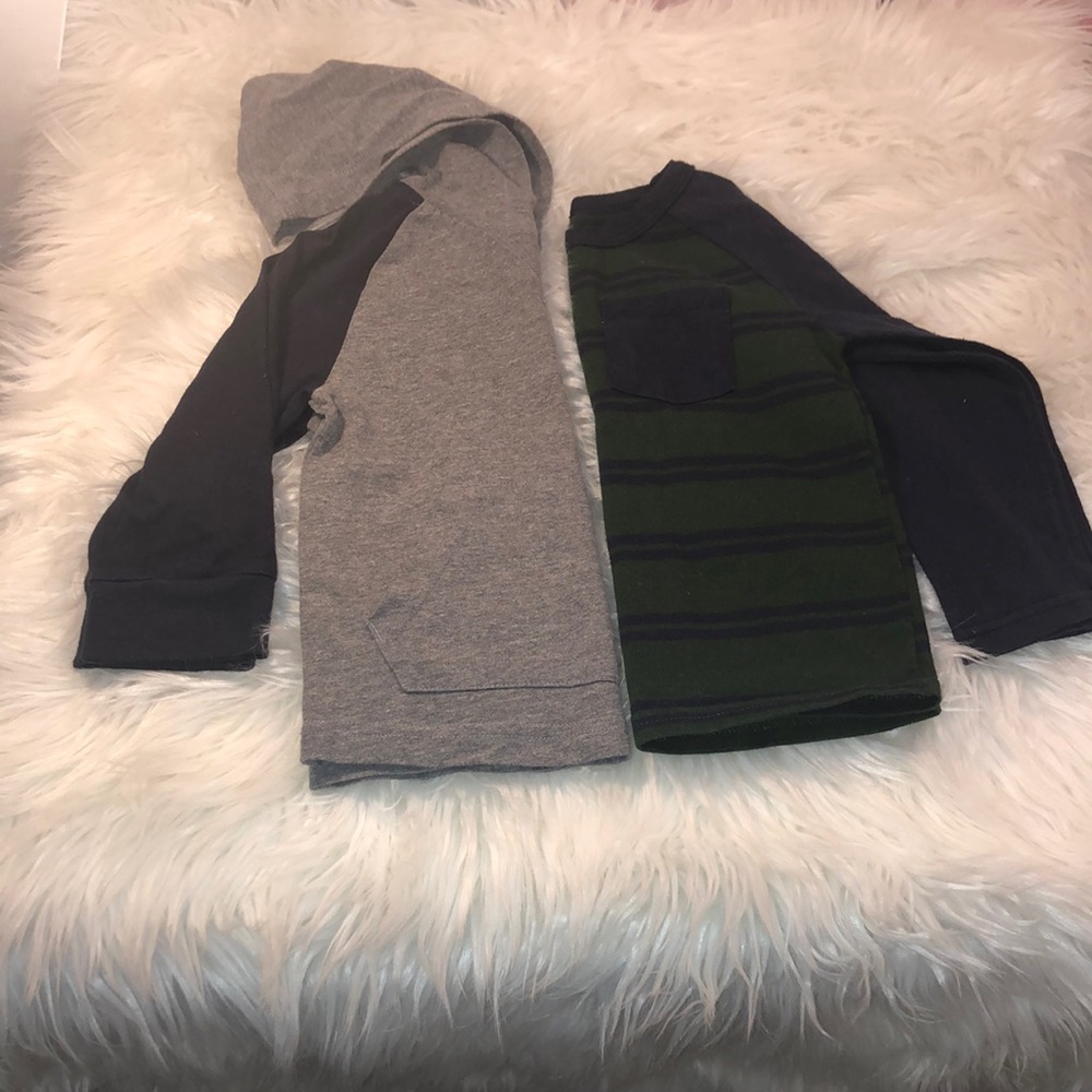 2 Tops for Boy’s Both Long Sleeve Hooded Navy Blue Gray & Navy Blue Green 3T